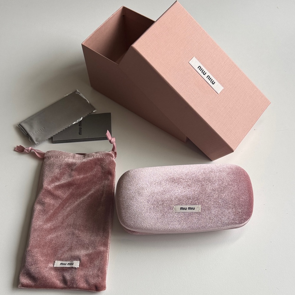 Miu Miu Blush Velvet Eyewear Case Set
